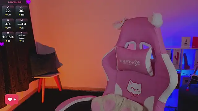 Gaby  Howards online show from 03-09-26, 07:06