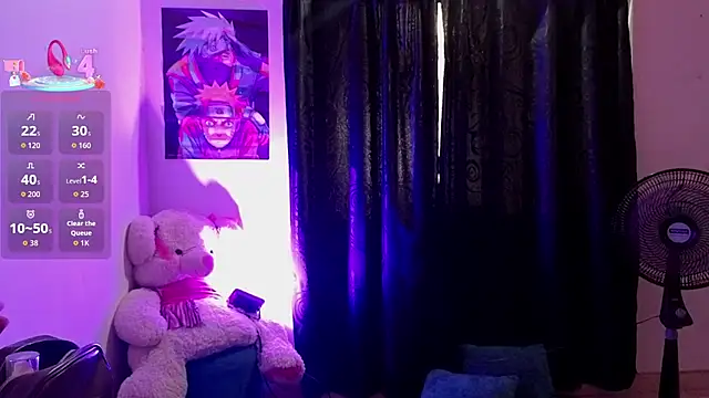 Gaby  Howards online show from 10-26-25, 07:03