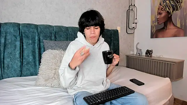Diamond twink online show from 06-22-26, 01:41