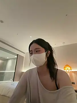 LHeart online show from 05-18-26, 12:54