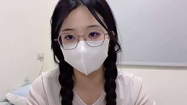Snapshot of LHeart chatting on 10-02-25, 02:53 LHeart online show from 10-02-25, 02:53