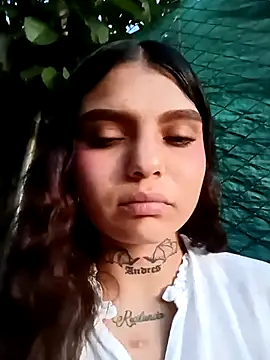 Snapshot of Alis_1327 chatting on 09-13-25, 11:16 Alis 1327 online show from 09-13-25, 11:16