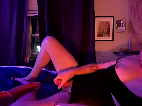 Snapshot of lilthicky352 chatting on 10-03-25, 03:09 lilthicky352 online show from 10-03-25, 03:09