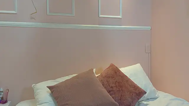 Snapshot of RossyCarters chatting on 03-03-26, 01:07 RossyCarters online show from 03-03-26, 01:07