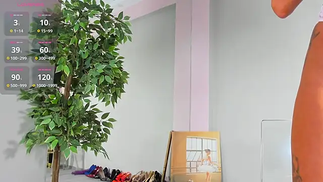 MayaHellen online show from 09-10-25, 05:28