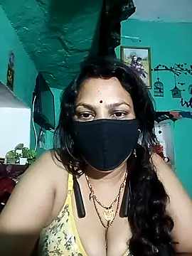 Snapshot of SHWETA1180 chatting on 09-22-25, 12:38 SHWETA1180 online show from 09-22-25, 12:38