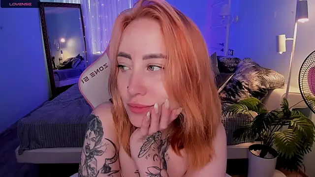 Snapshot of deboramoore chatting on 06-30-26, 03:17 deboramoore online show from 06-30-26, 03:17