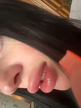 Snapshot of Soft_Pleasure chatting on 05-18-26, 08:08 Soft Pleasure online show from 05-18-26, 08:08
