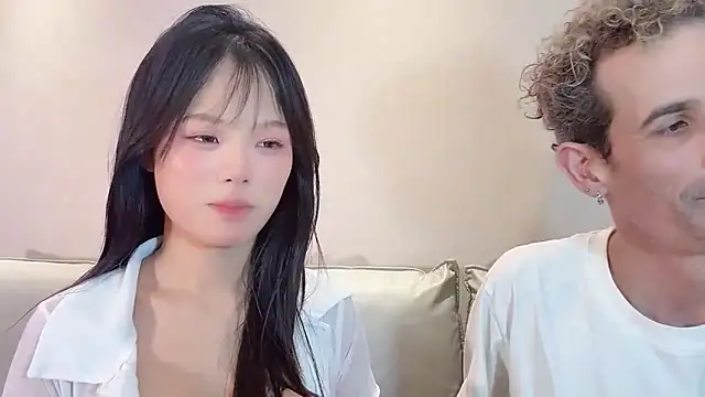 19cmfuck18girl online show from 05-20-26, 03:20