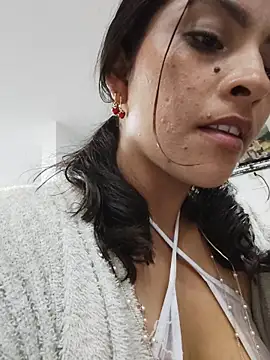 Fox Roxxan online show from 02-15-26, 07:51