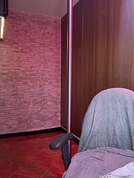 Stephany Rodriguez online show from 02-12-26, 01:44