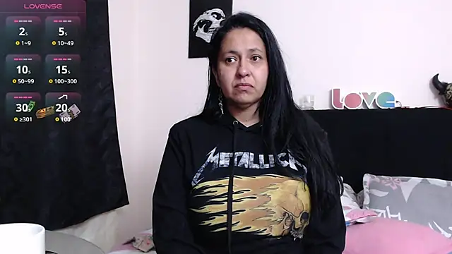 Snapshot of holydeath_1 chatting on 09-25-25, 10:27 holydeath 1 online show from 09-25-25, 10:27