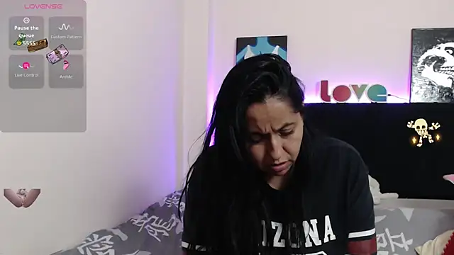 Snapshot of holydeath_1 chatting on 11-21-25, 11:26 holydeath 1 online show from 11-21-25, 11:26