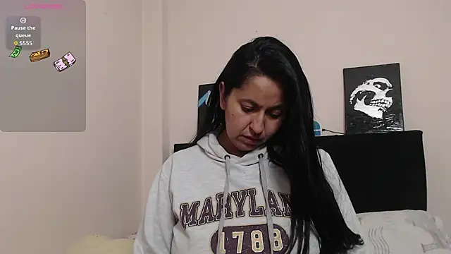 Snapshot of holydeath_1 chatting on 11-28-25, 11:27 holydeath 1 online show from 11-28-25, 11:27