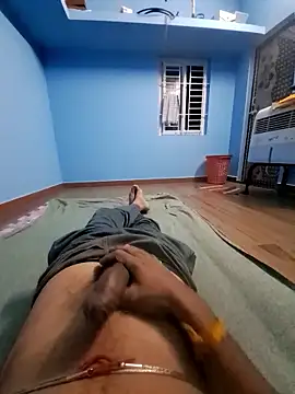 Tamilpayan00 online show from 01-10-26, 06:14