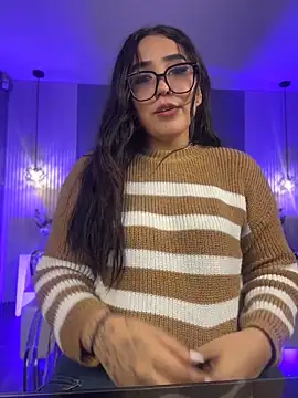 KatlynRous online show from 05-15-26, 06:39