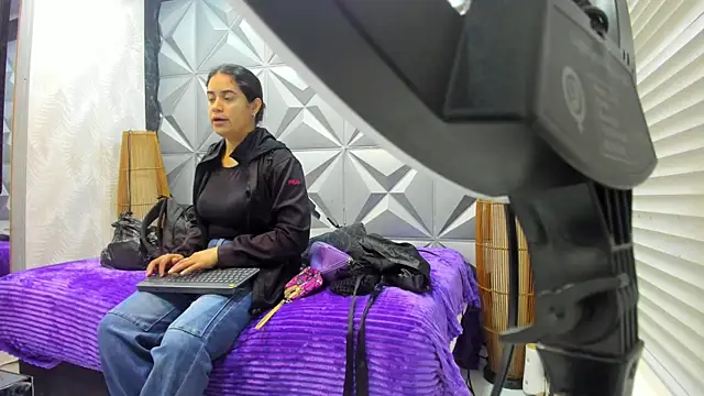 GreciaFox1 online show from 10-12-25, 11:44