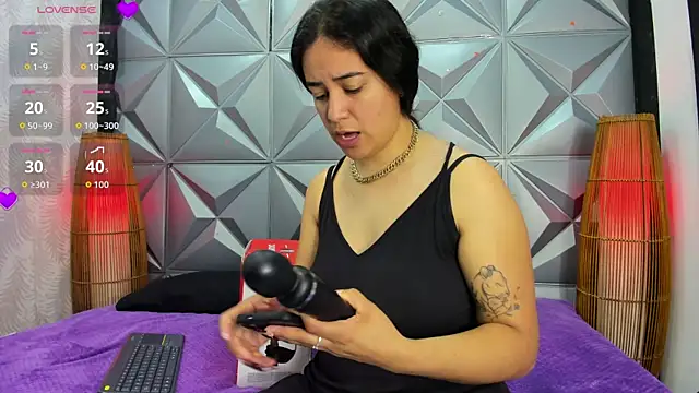 GreciaFox1 online show from 12-22-25, 11:43