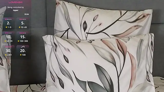 RianaRey online show from 02-10-26, 04:06