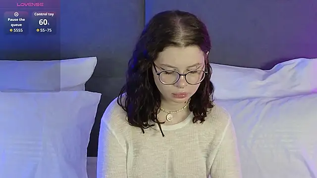 RianaRey online show from 04-07-26, 04:09