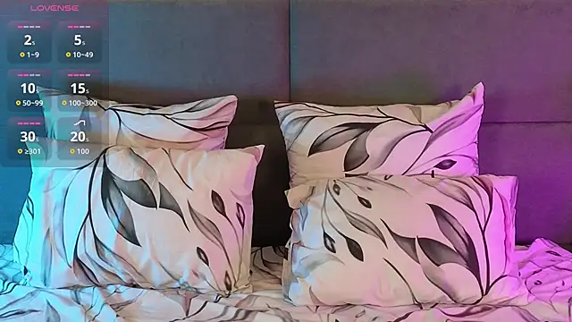 RianaRey online show from 02-06-26, 04:36