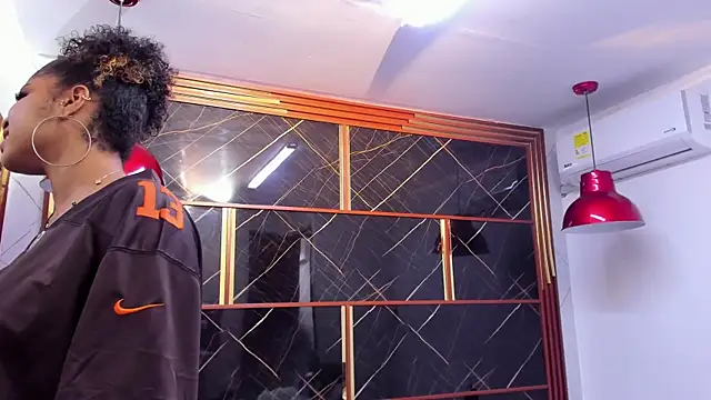 HannyThompson online show from 09-16-25, 12:17