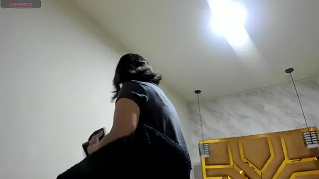 Luciifeer  online show from 12-20-25, 04:21