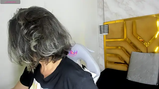 Luciifeer  online show from 11-12-25, 12:59