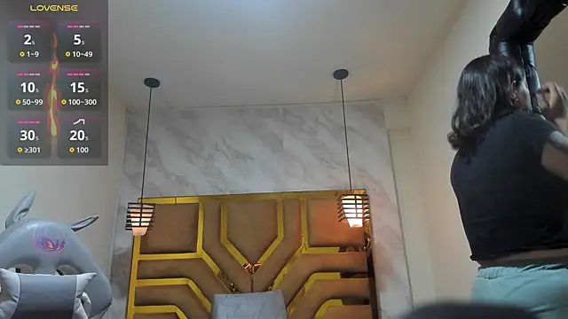 Luciifeer  online show from 04-17-26, 05:16