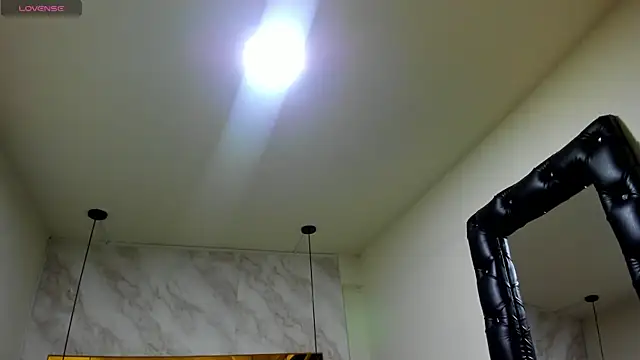 Luciifeer  online show from 01-10-26, 06:03