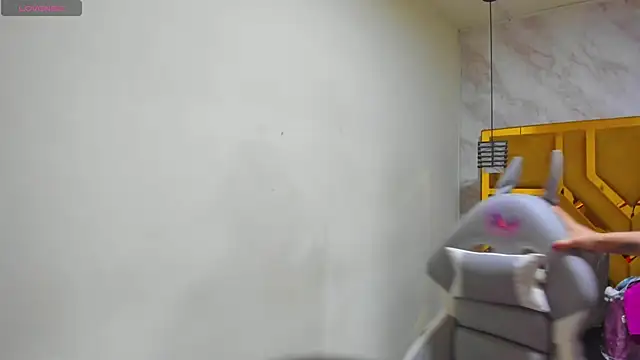 Luciifeer  online show from 03-11-26, 07:19