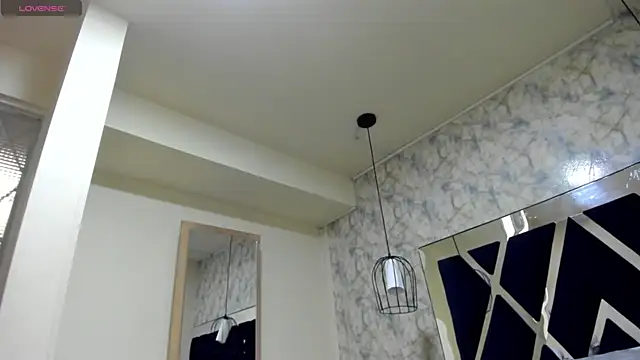 Luciifeer  online show from 04-12-26, 03:37