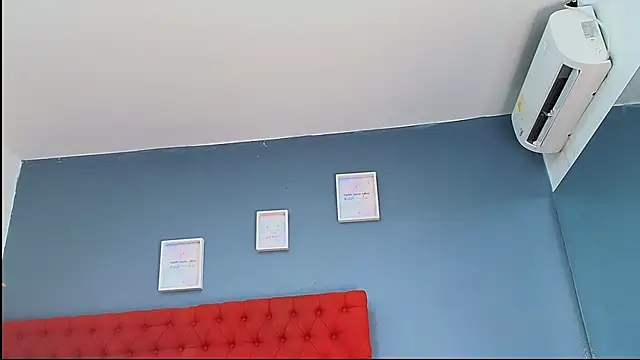 zuri villegas online show from 10-10-25, 07:25