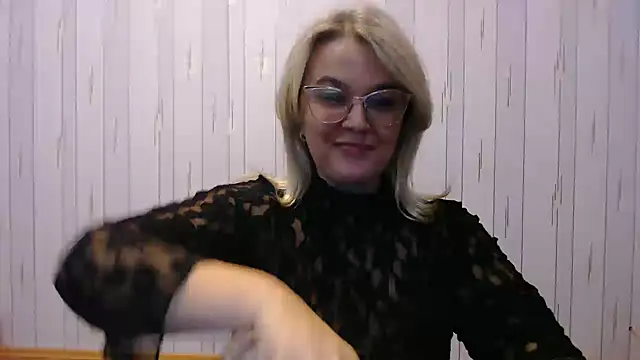 EleanoraDream online show from 10-14-25, 03:12