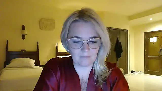 EleanoraDream online show from 02-04-26, 09:10