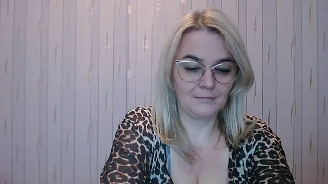 EleanoraDream online show from 11-22-25, 07:07