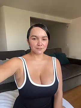 Snapshot of Nova_Gabriela chatting on 02-10-26, 03:33 Nova Gabriela online show from 02-10-26, 03:33