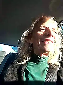 clarabell4 online show from 12-17-25, 08:19