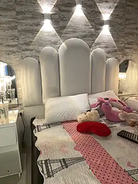 Yassy vazquez online show from 09-10-25, 07:35