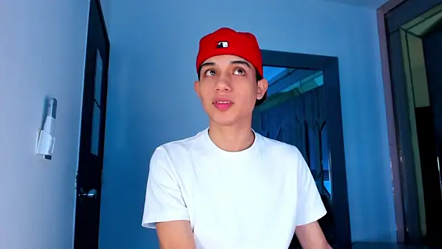 Sebax Young online show from 03-11-26, 08:36