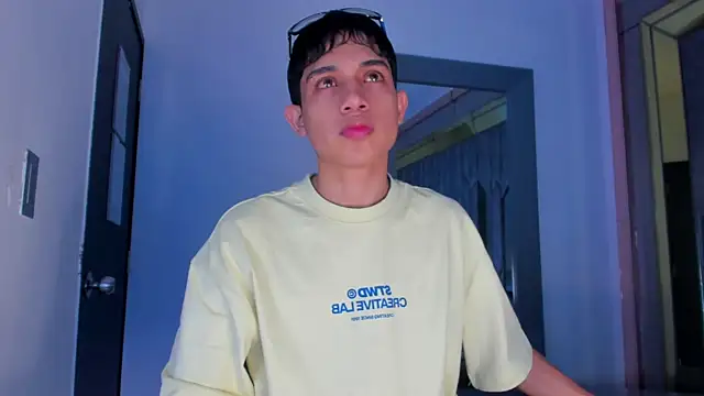 Sebax Young online show from 05-20-26, 09:12