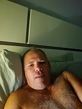 cubanitofeliz40 online show from 12-15-25, 12:00