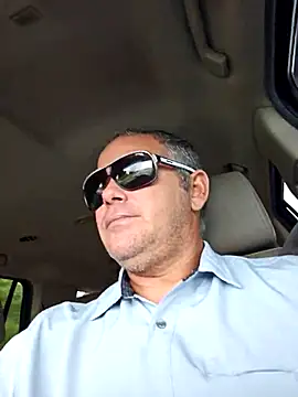 cubanitofeliz40 online show from 10-01-25, 02:54