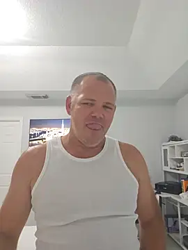 cubanitofeliz40 online show from 05-19-26, 06:15