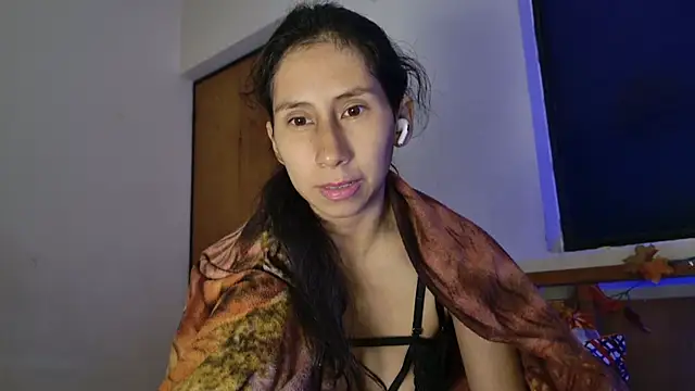 Snapshot of _MoonLipson_ chatting on 10-18-25, 10:01 MoonLipson online show from 10-18-25, 10:01
