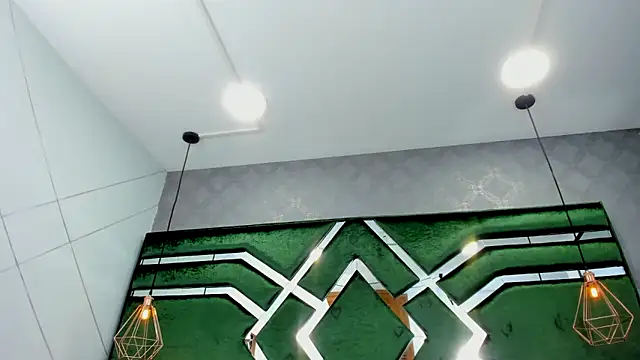 ThaliaCross online show from 10-04-25, 08:10