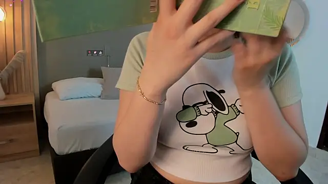 emma fhox online show from 10-17-25, 02:26