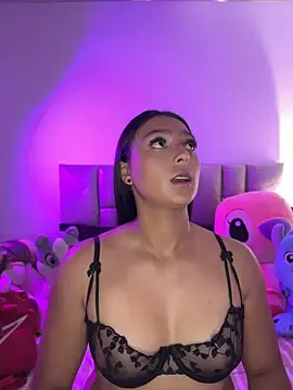 nicolexxaleja online show from 05-06-26, 05:39