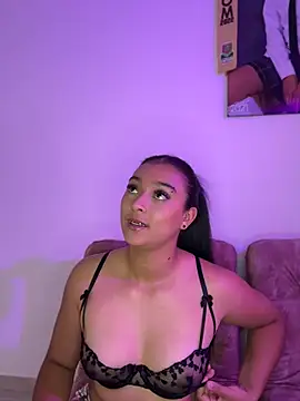 nicolexxaleja online show from 05-12-26, 05:41