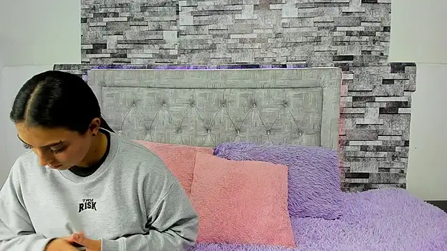 nicolexxaleja online show from 11-06-25, 09:41